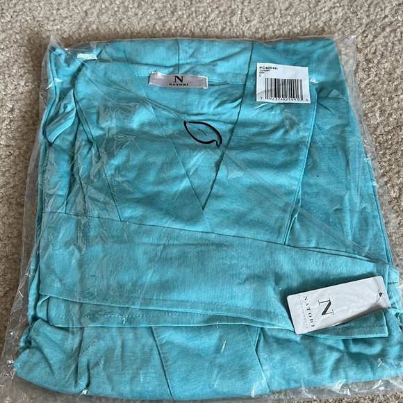 N Natori Congo long robe - Picture 3 of 3